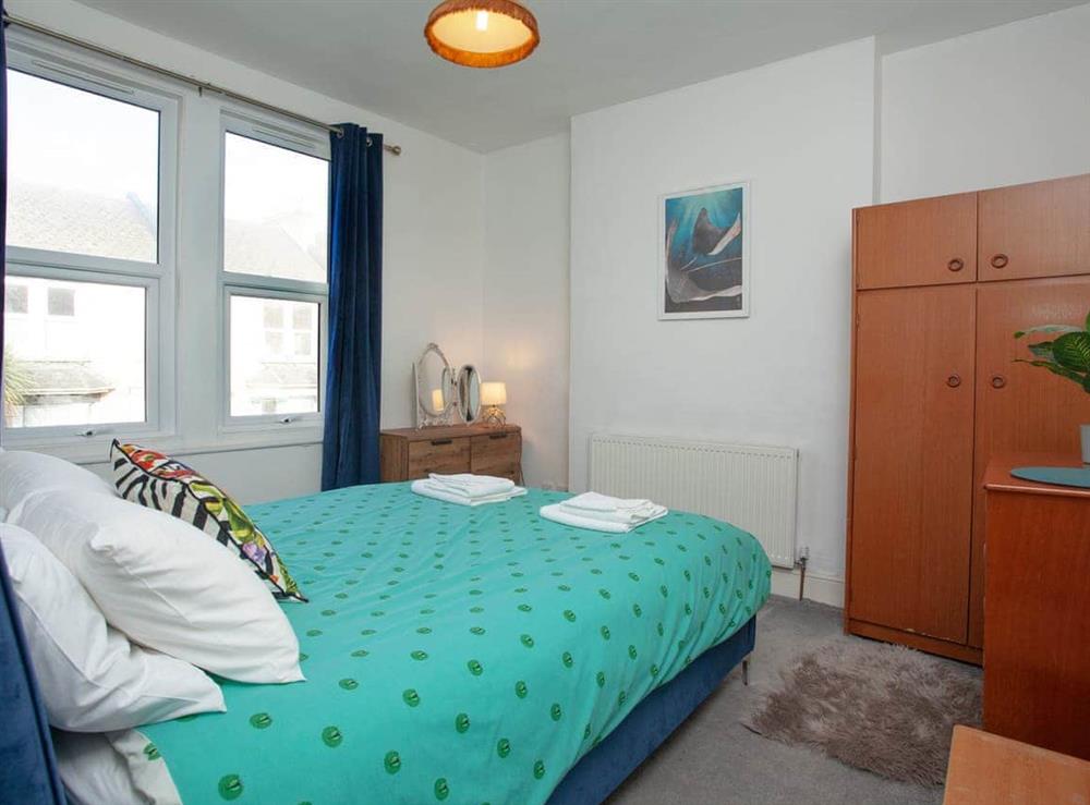 Double bedroom (photo 3) at Devon Beach Station in Paignton, Devon