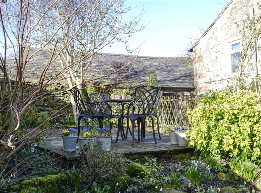 Garden with patio, garden furniture and BBQ at Dick n Liddys Cottage in Gargrave, near Skipton, North Yorkshire