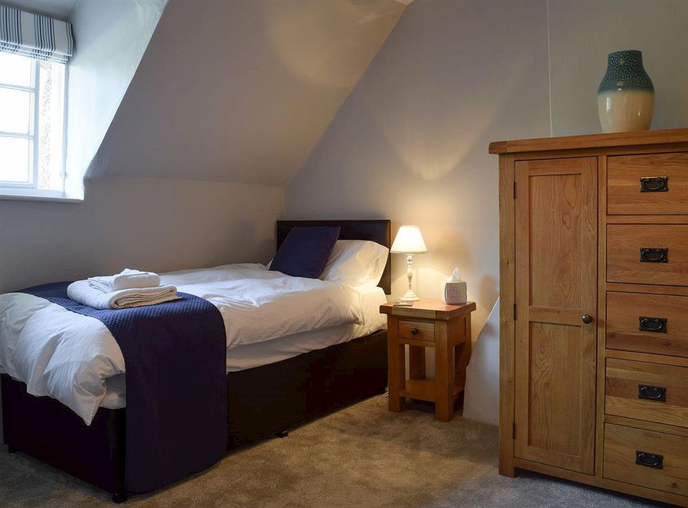 Twin bedroom at Dicks Cottage in Cottesmore, near Oakham, Rutland, Leicestershire