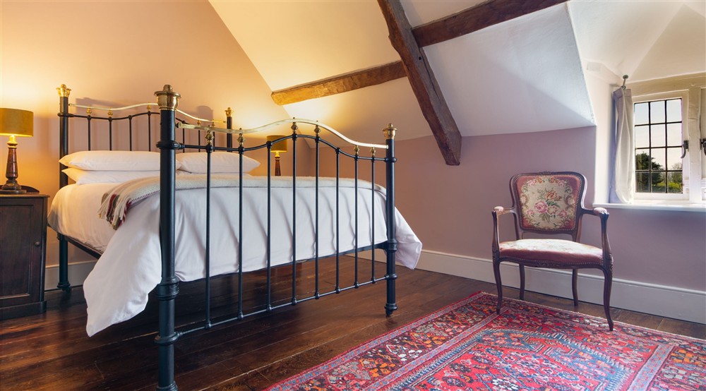 One of the second-floor double bedrooms (photo 2) at Dinefwr Home Farm in Llandeilo, Carmarthenshire