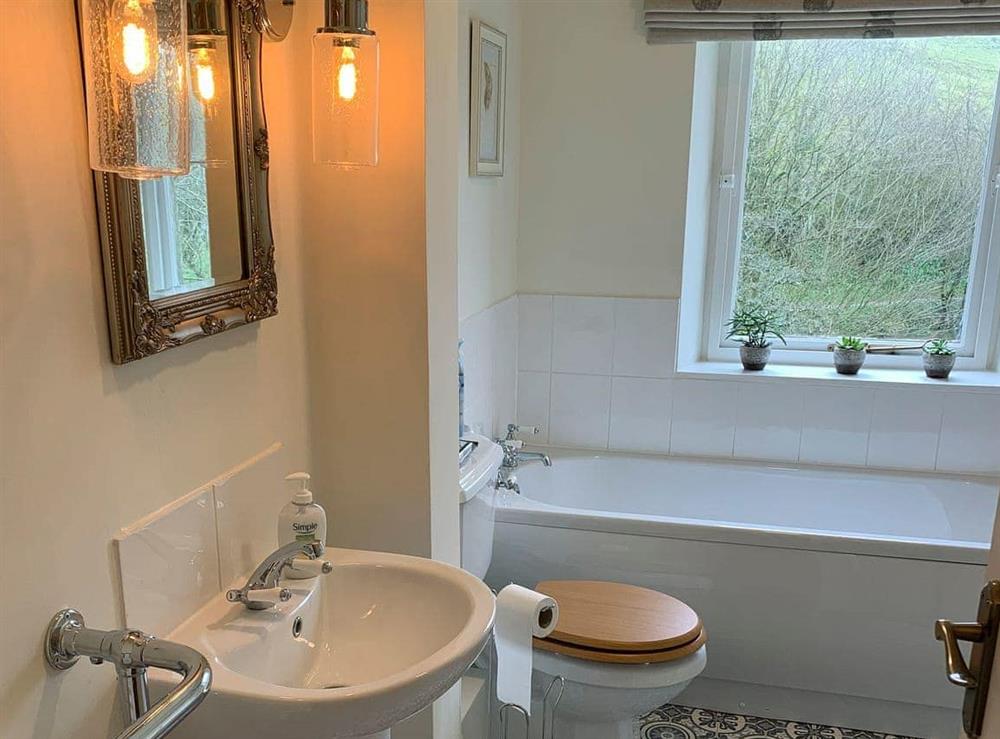 Impressive bathroom at Dipper in Scalegill Mill, Kirby Malham, North Yorkshire