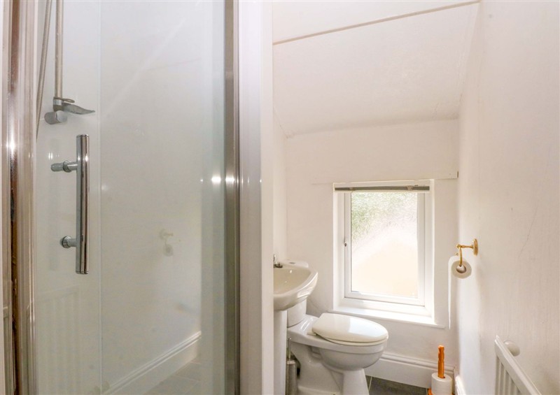 The bathroom at Disgwylfa, Sarn Meyllteyrn