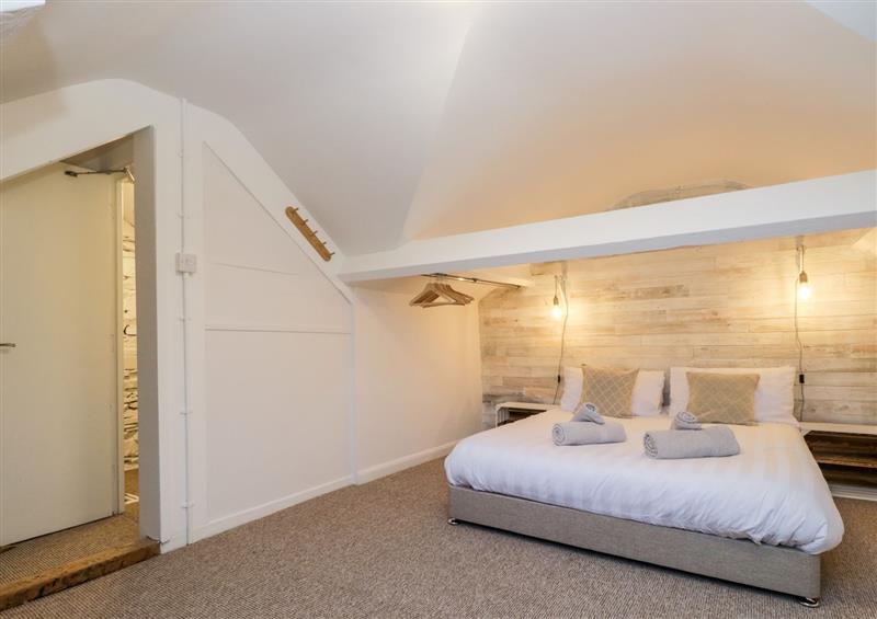 One of the 5 bedrooms (photo 2) at Dixon Court, Ambleside