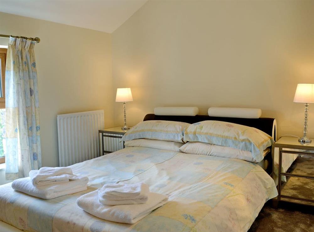 Comfortable double bedroom at Grajo Cottage, 