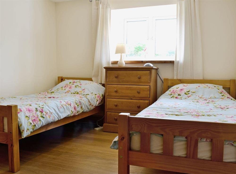 Twin bedroom at Dol Afon in Bala, Gwynedd