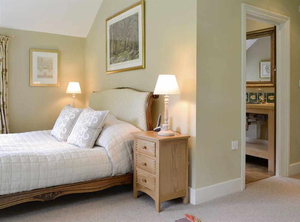 Peaceful en-suite master bedroom at Dol Y Clochydd in Llanfachreth, near Dolgellau, Gwynedd