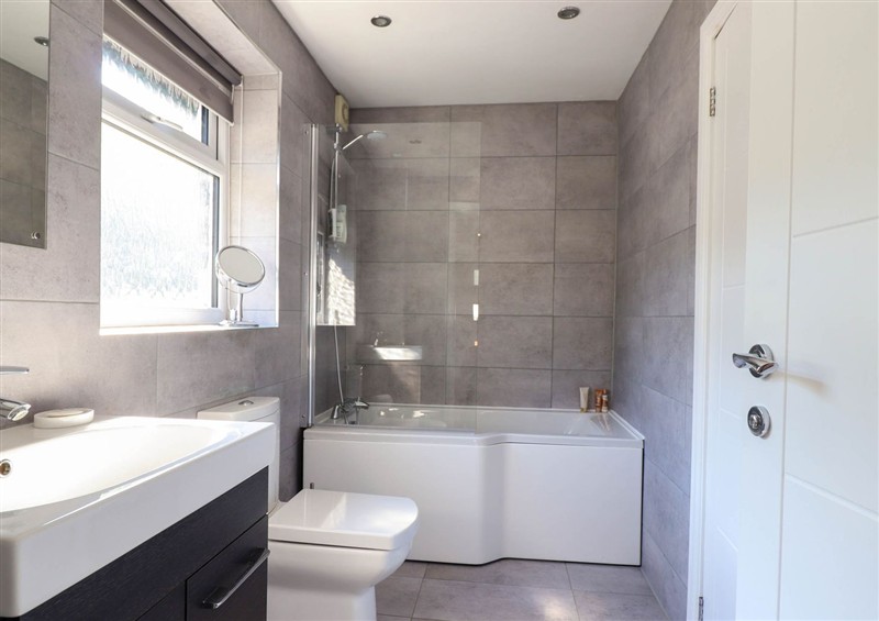 This is the bathroom at Dola, Pentre Du near Betws-Y-Coed