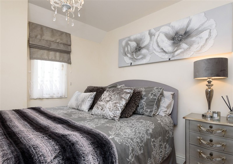 One of the bedrooms at Dolls Cottage, Looe