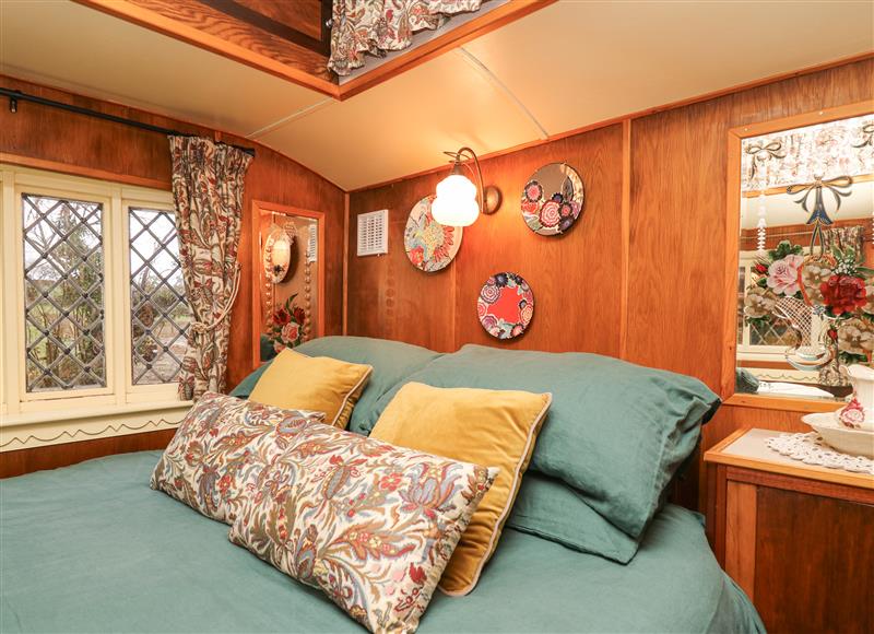 Bedroom at Dolly the Circus Wagon, Brynhoffnant