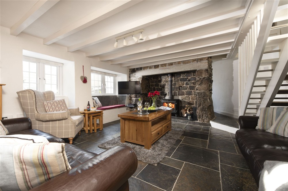 The sitting area at Dolor Cottage, Coverack