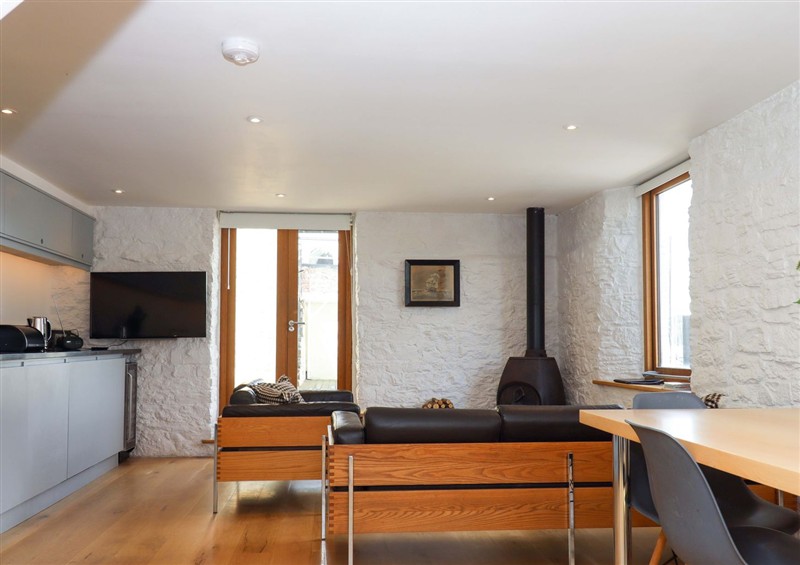 The living room at Dolphin Cottage, Galmpton