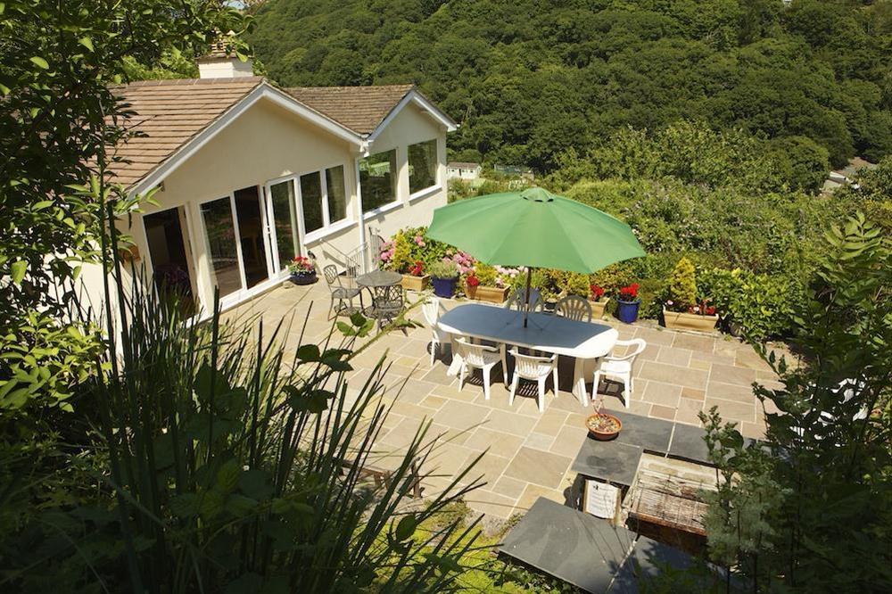 Large terrace area at Dolphins in South Sands, Salcombe