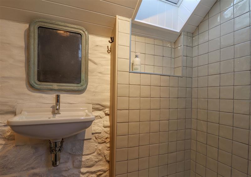 The bathroom (photo 2) at Dolwylan Barn, Cwmtydu