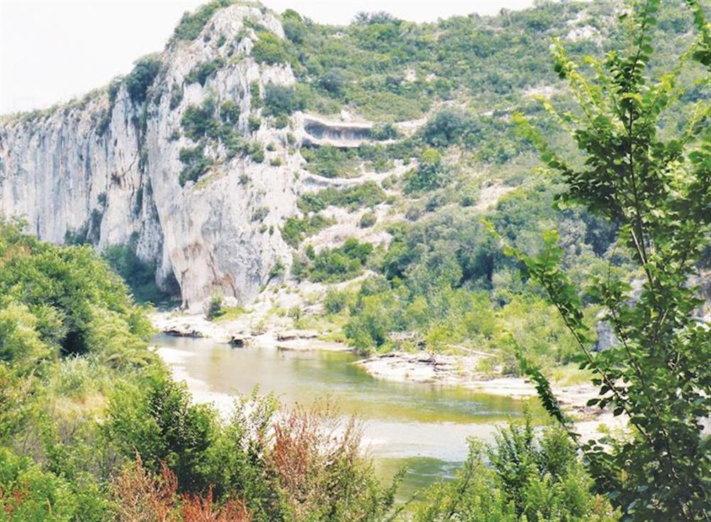 Surrounding area (photo 10) at Domazan in , France