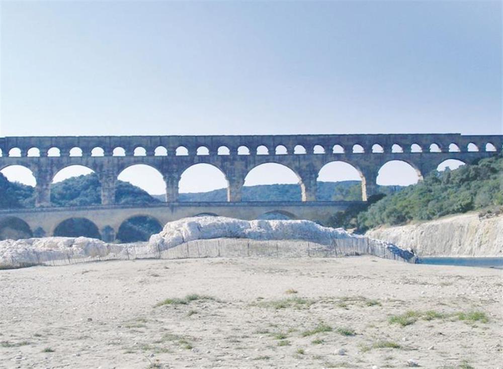 Surrounding area (photo 5) at Domazan in , France