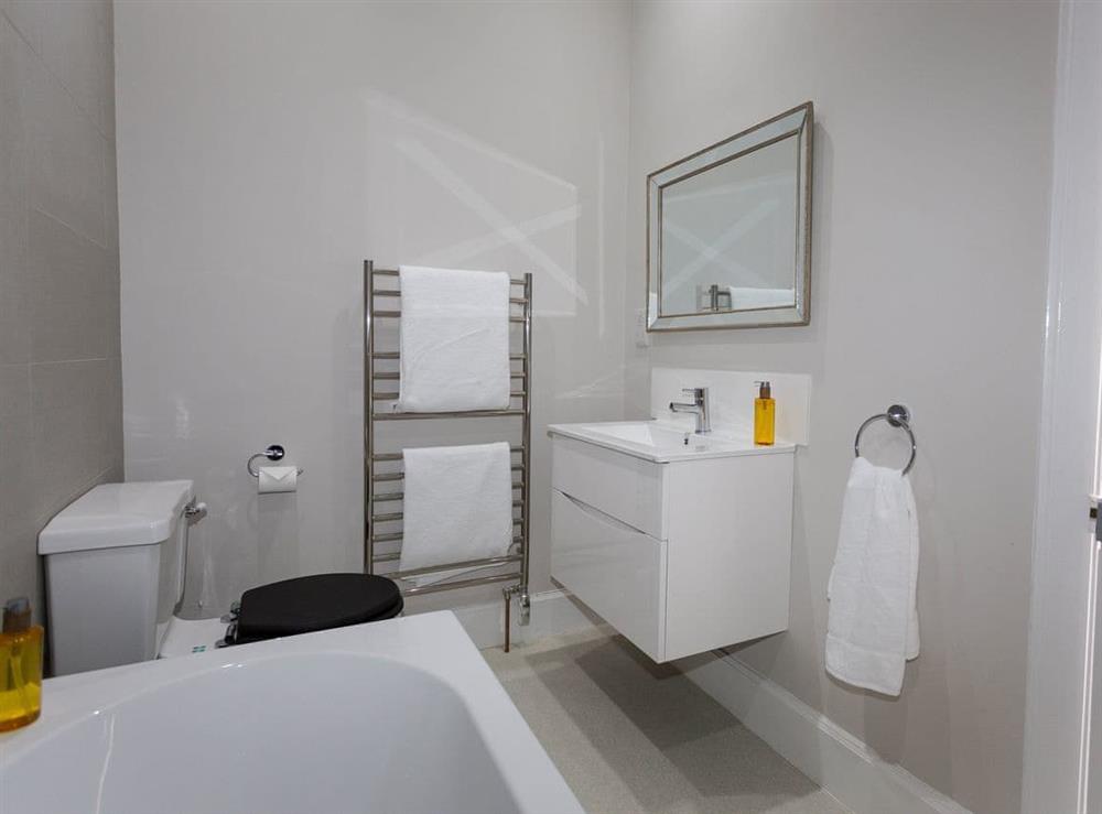 En-suite at The House of Machrie, 
