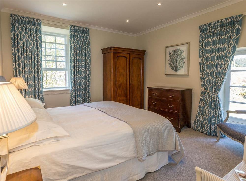 Sumptuous double bedroom (photo 2) at The House of Machrie, 