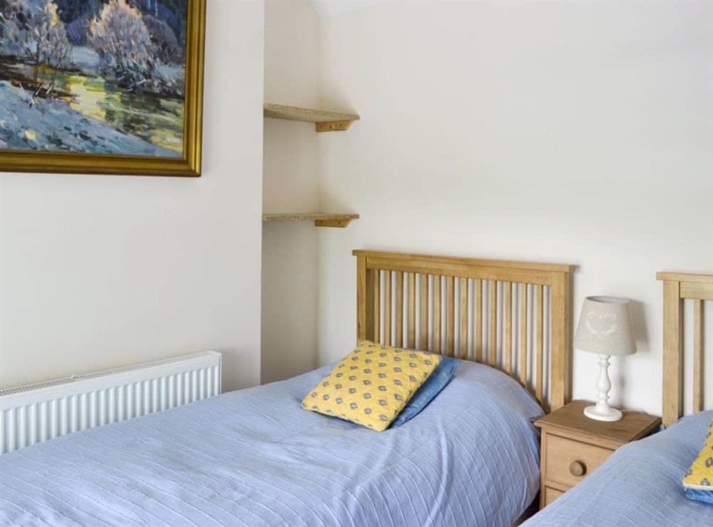 Twin bedroom at Dove Cottage in Rowsley, near Matlock, Derbyshire
