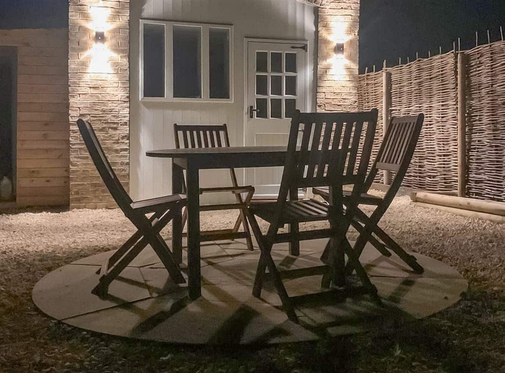 Sitting-out-area