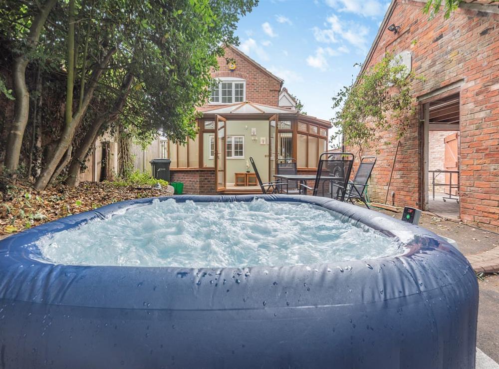 Jacuzzi at Dovedale Cottage in Coningsby, near Lincoln, Lincolnshire