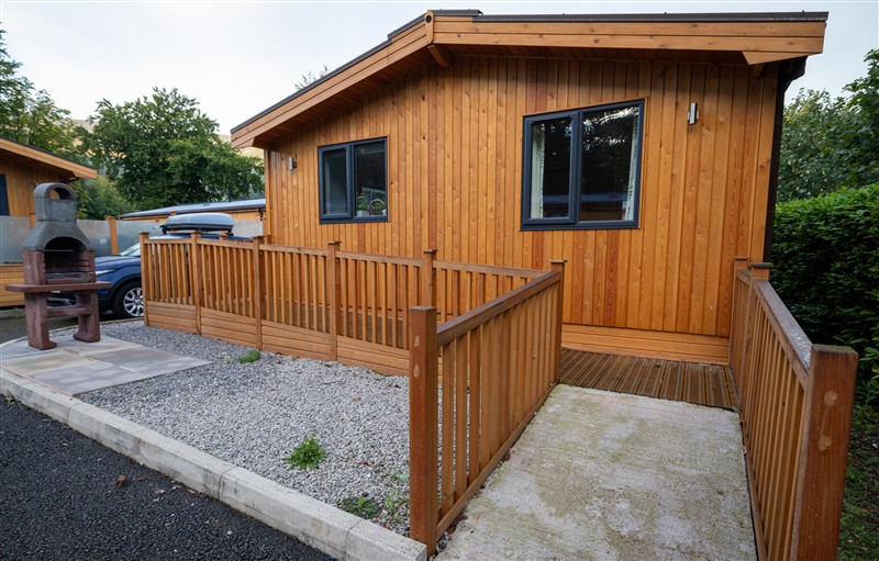 The setting of Dovestone Spa Accessible (Lodge 12)