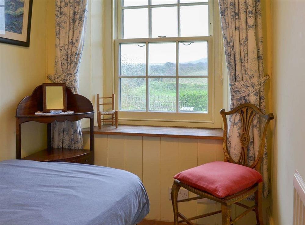 Pretty single bedroom at Downhouse in Trebarwith, Delabole, Cornwall., Great Britain