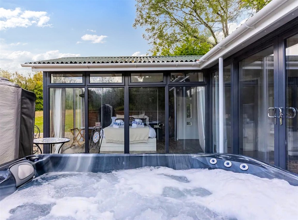 Hot tub at Glass House, 