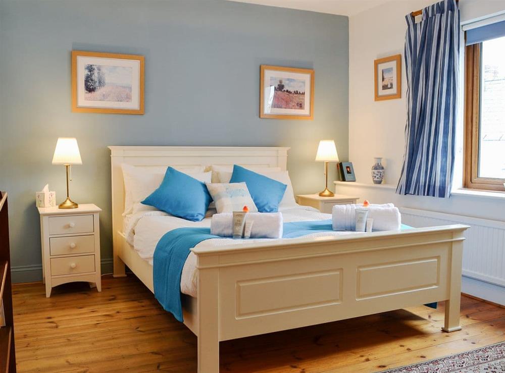 Well presented double bedroom at Draigs Cottage in Abergavenny, Monmouthshire, Somerset