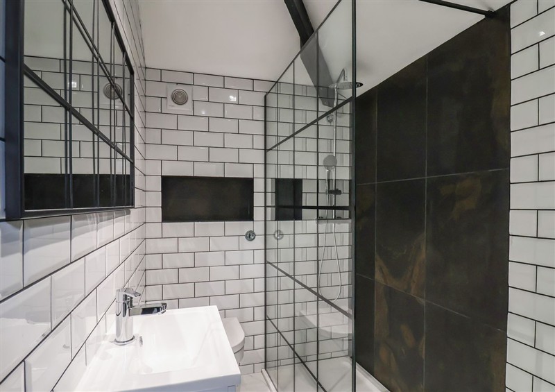 Bathroom at Drakes Hideaway, Lyme Regis