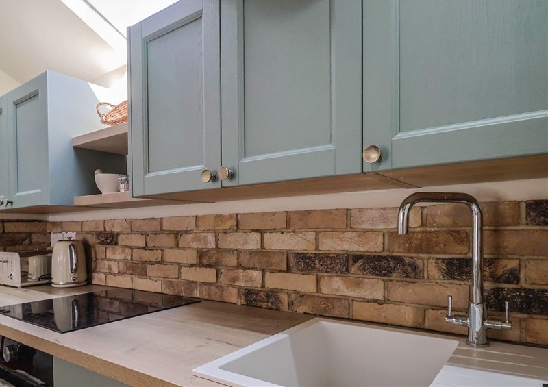 The kitchen (photo 2) at Drakes Hideaway, Lyme Regis