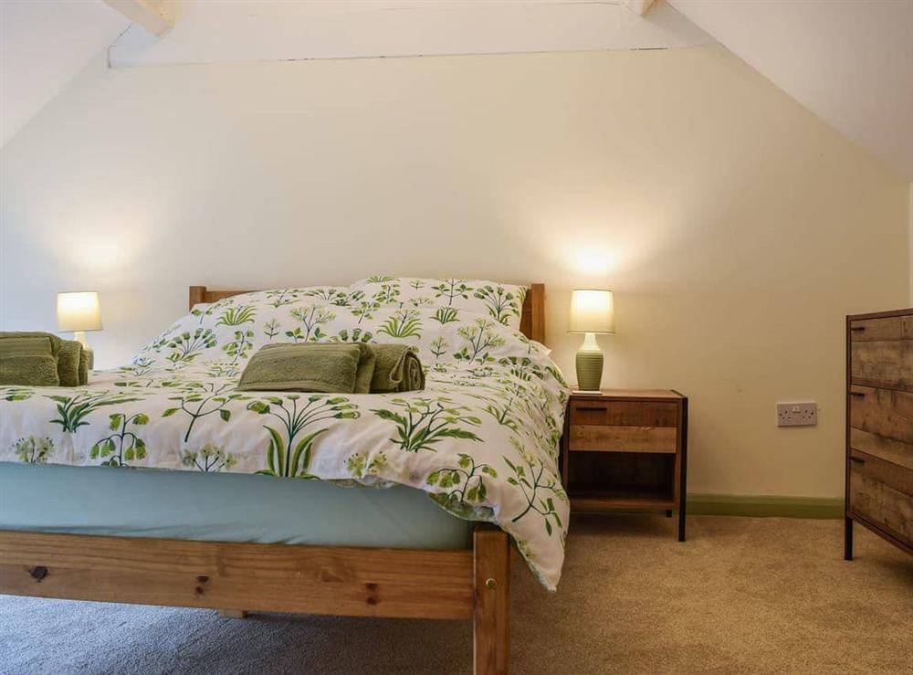 Double bedroom at Drapers Cottage in Lubenham, near Market Harbour, Leicestershire