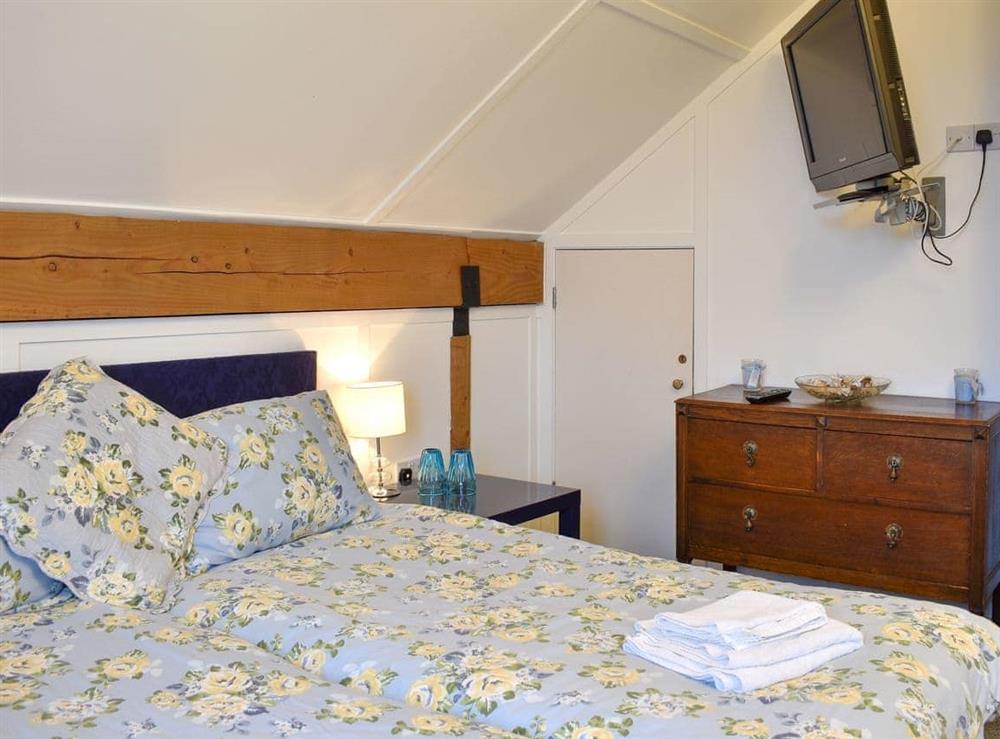 Comfortable double bedroom (photo 3) at Drift In in Elmer Sands, near Bognor Regis, West Sussex
