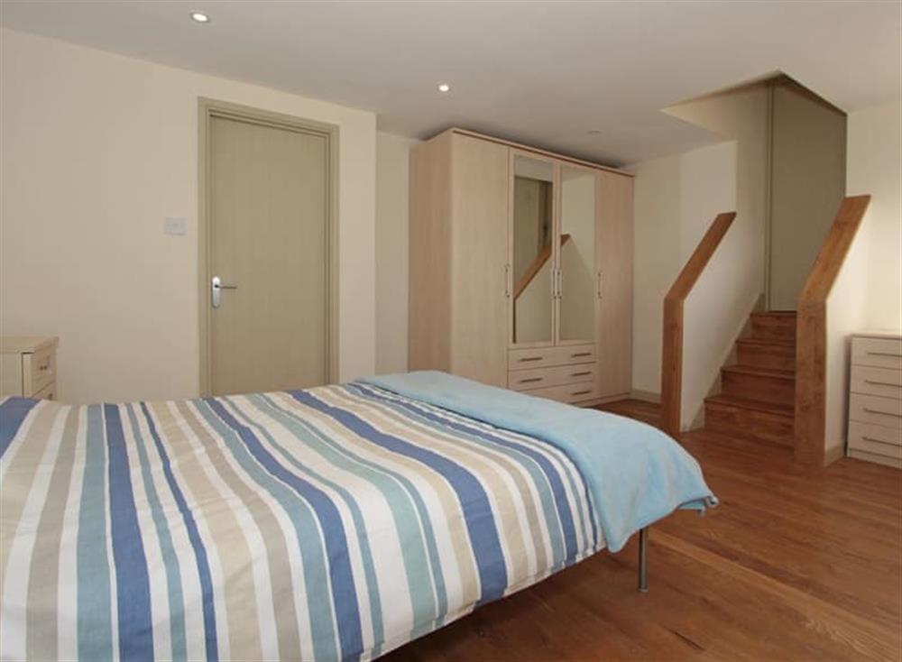Double bedroom (photo 3) at Driftwood in 7 Glendorgal Sands, Newquay