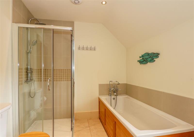 The bathroom at Driftwood House, Ringstead
