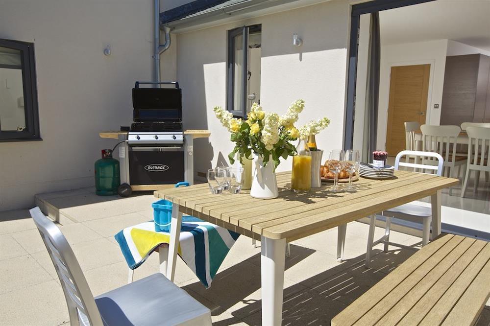 Soak up the sunshine on the terrace at Driftwood in , Salcombe
