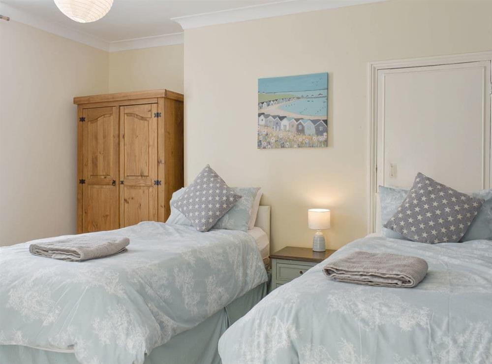 Twin bedroom at Driftwood in Scarborough, North Yorkshire