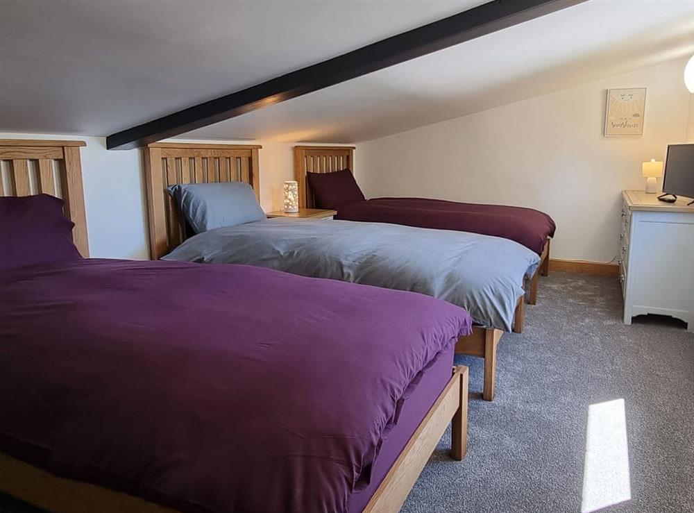 Bedroom at Dronefield Lodge in Somerton, Somerset