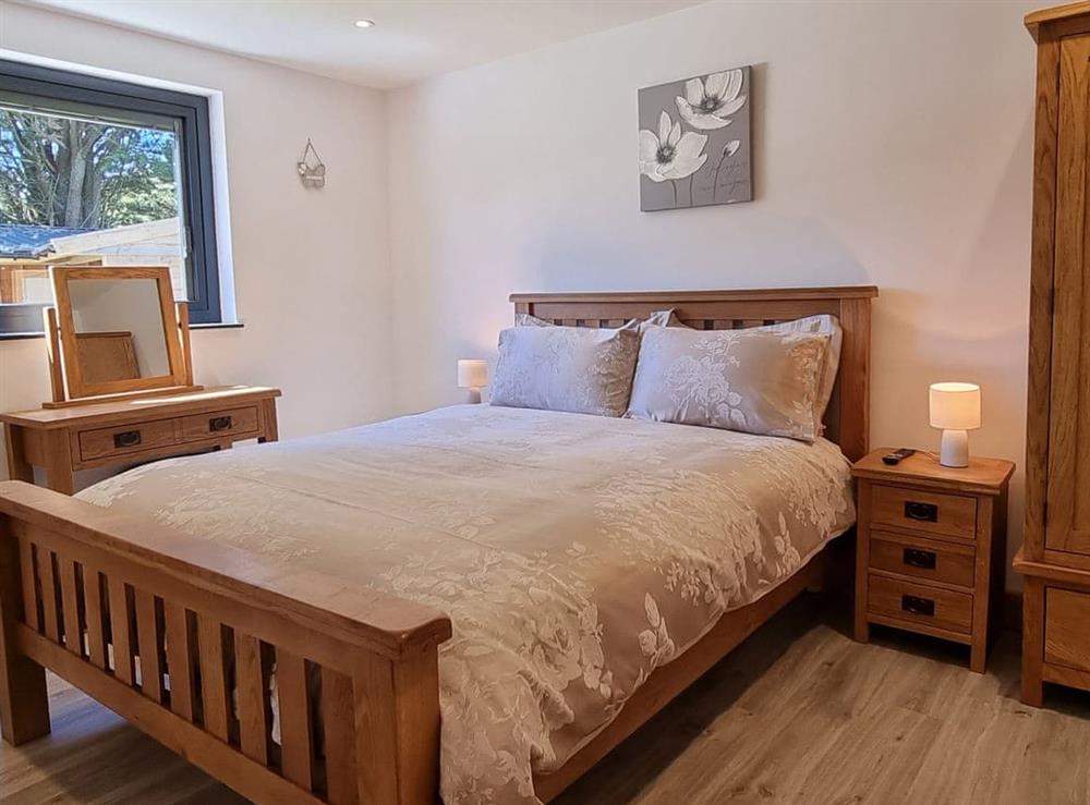 Double bedroom (photo 3) at Dronefield Lodge in Somerton, Somerset