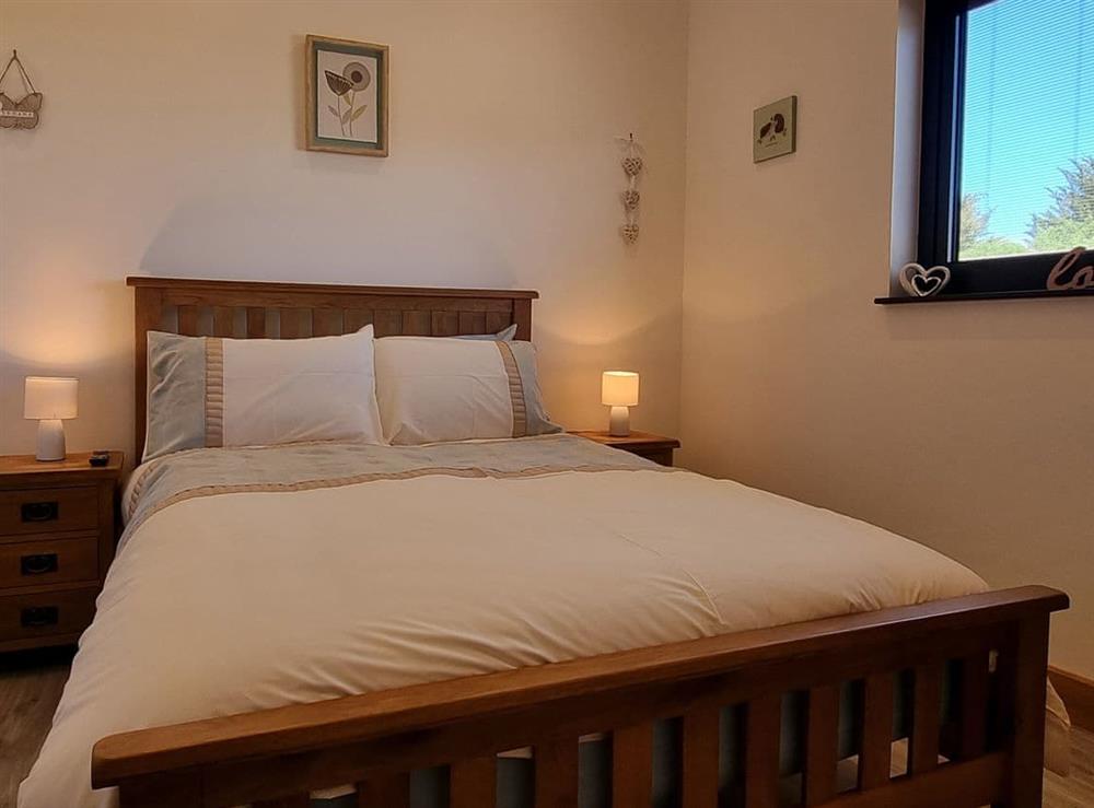 Double bedroom (photo 4) at Dronefield Lodge in Somerton, Somerset