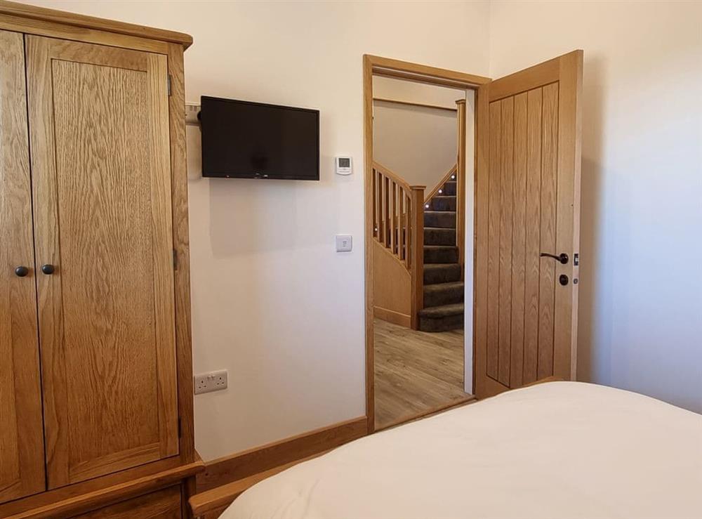 Double bedroom (photo 5) at Dronefield Lodge in Somerton, Somerset