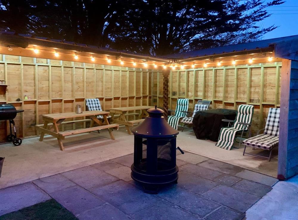 Outdoor area at Dronefield Lodge in Somerton, Somerset