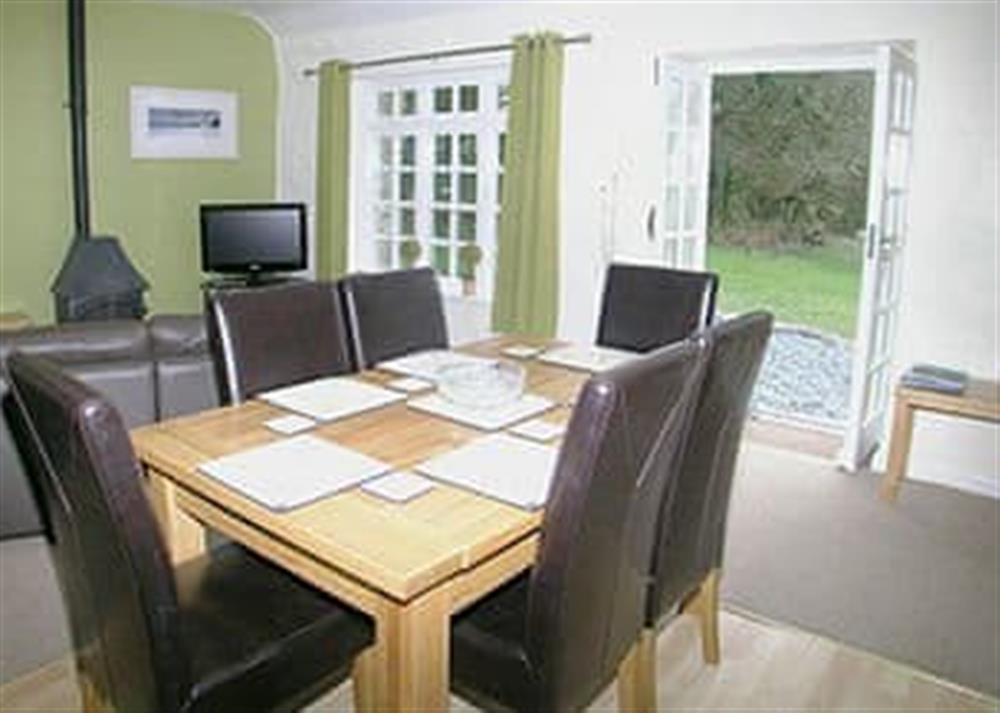 Open plan living/dining room/kitchen (photo 2) at Drovers in Advent, Cornwall., Great Britain