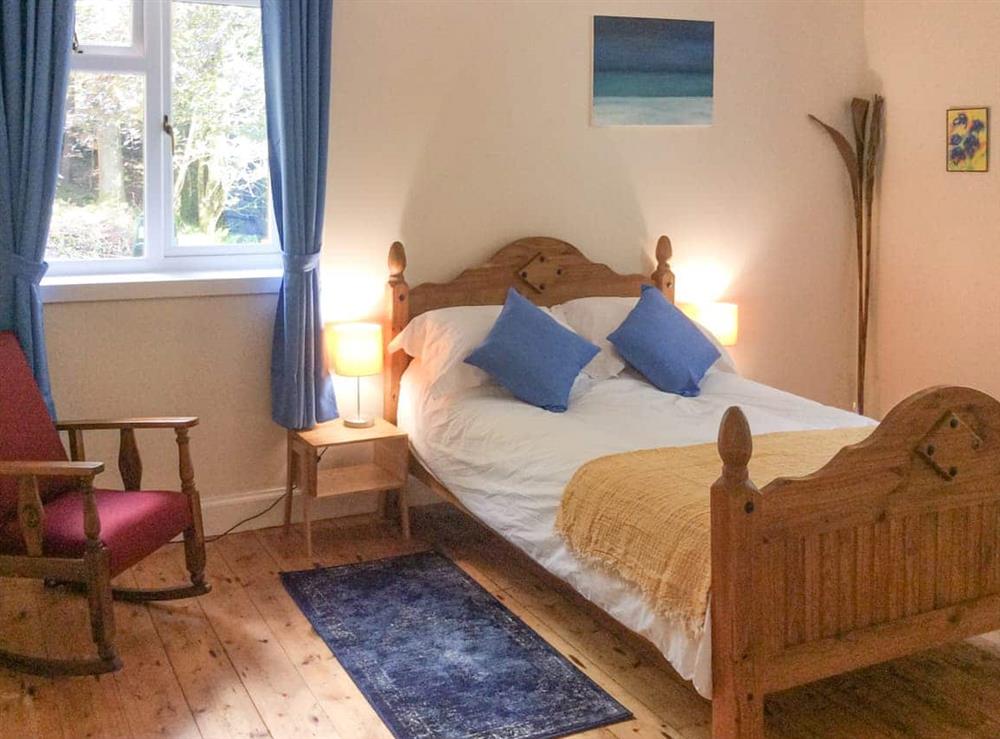 Double bedroom at Druimbhan, 1 Railway Cottage, in Arachle, Inverness-Shire