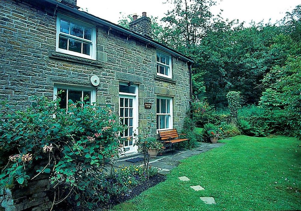 Drum and Monkey Cottage at Drum And Monkey Cottage in High Peak, Derbyshire