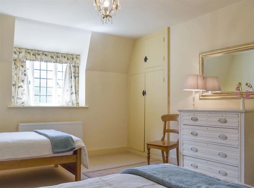 Twin bedroom (photo 2) at Dulcie Cottage in Preston Crowmarsh, near Wallingford, Oxfordshire