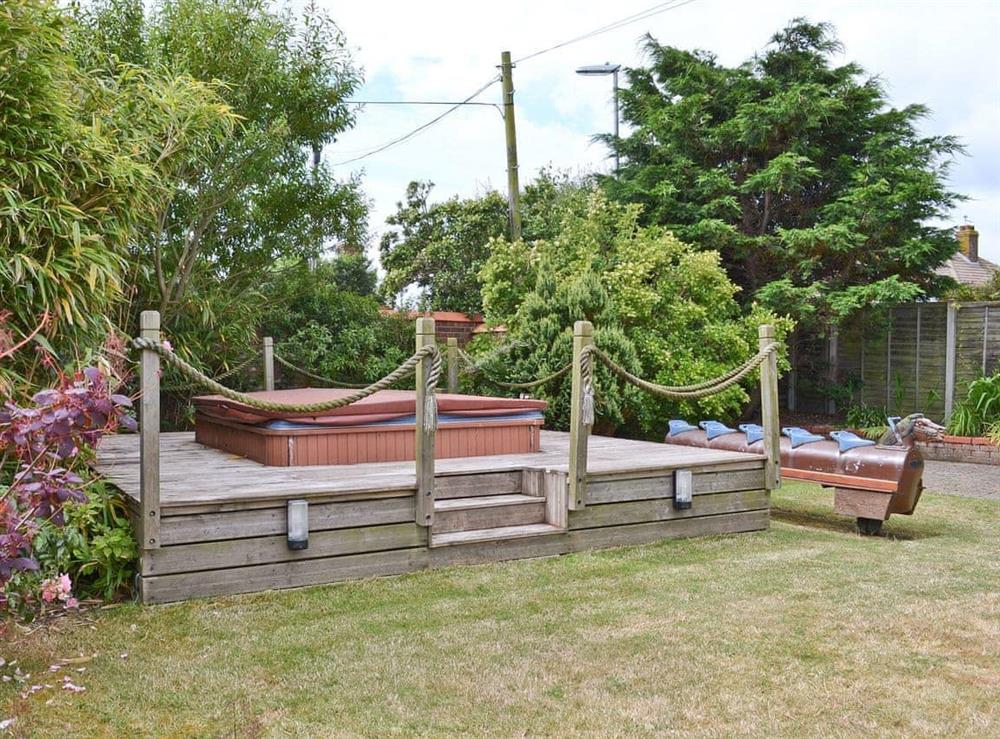 Hot tub at Dune Cottage in Caister-on-Sea, Norfolk