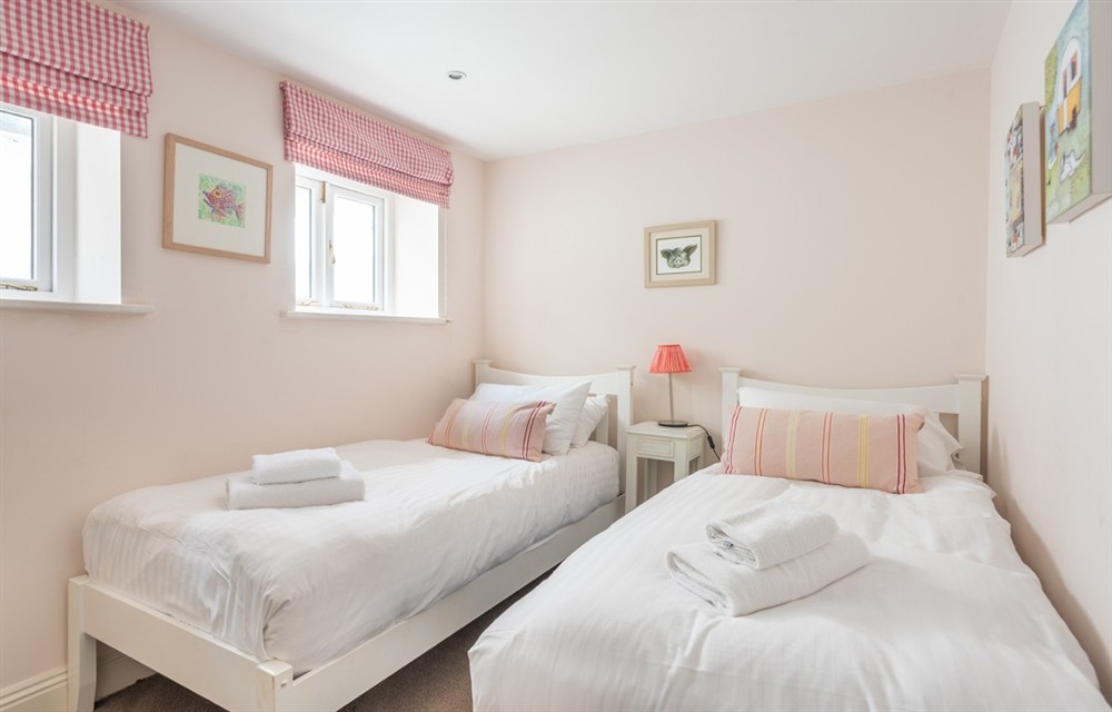 One of the 4 bedrooms (photo 2) at Dunedin Cottage in Dittisham