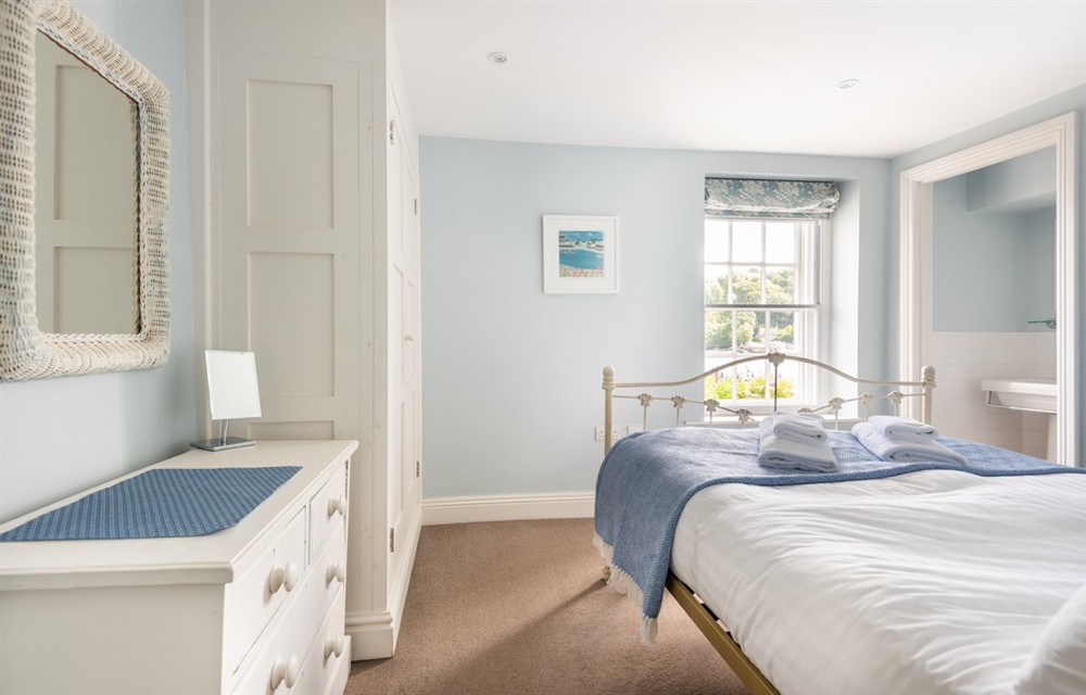 One of the bedrooms (photo 2) at Dunedin Cottage in Dittisham