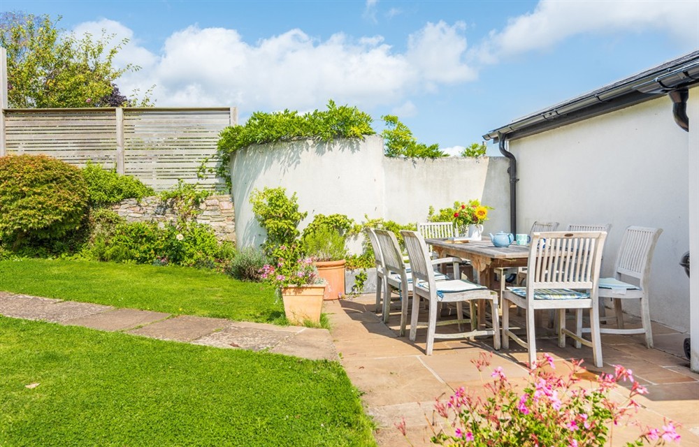 The garden in Dunedin Cottage at Dunedin Cottage in Dittisham
