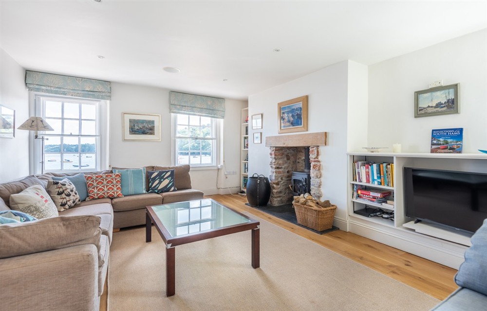 The living room at Dunedin Cottage in Dittisham
